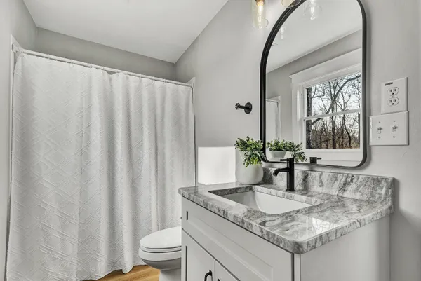 $699,950 | 68 Hill Drive, Fincastle, VA 24090