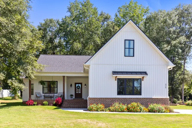 $459,000 | 446 Twin View Drive, Westminster, SC 29693