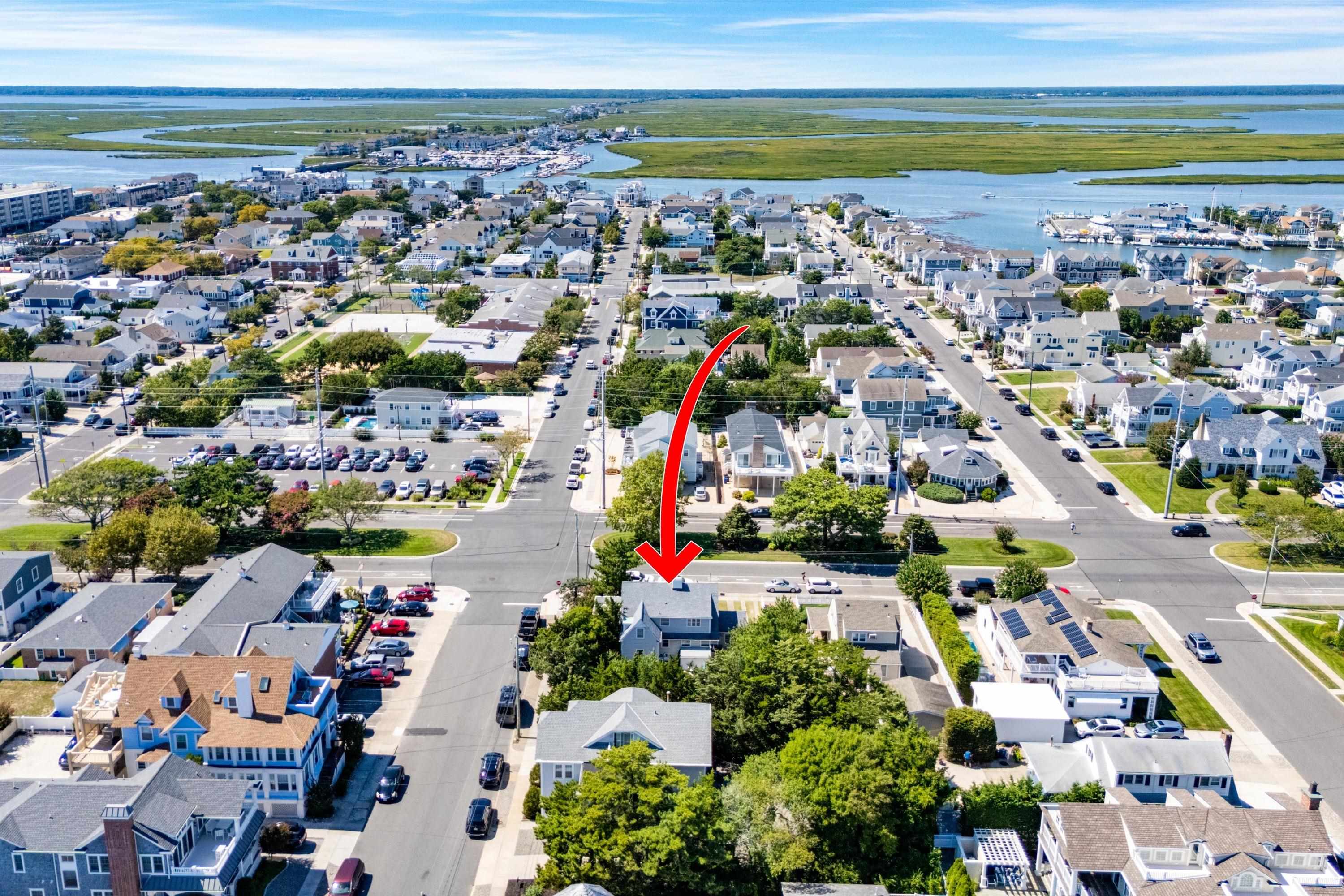 9214 2nd Avenue Stone Harbor, NJ 08247 - Photo 8 of 14 a view of city and ocean