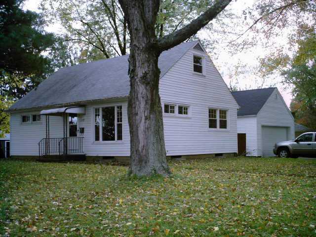 139 Hamilton Road Columbus, OH 43230 - Photo 3 of 9