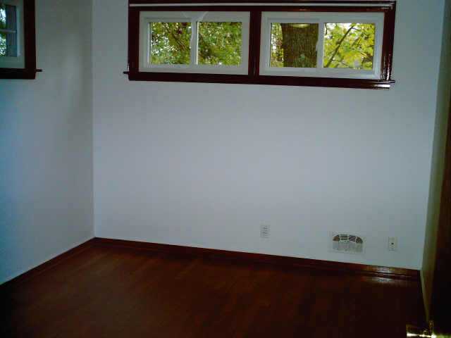 139 Hamilton Road Columbus, OH 43230 - Photo 5 of 9