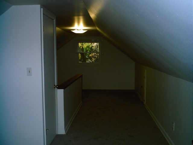 139 Hamilton Road Columbus, OH 43230 - Photo 8 of 9
