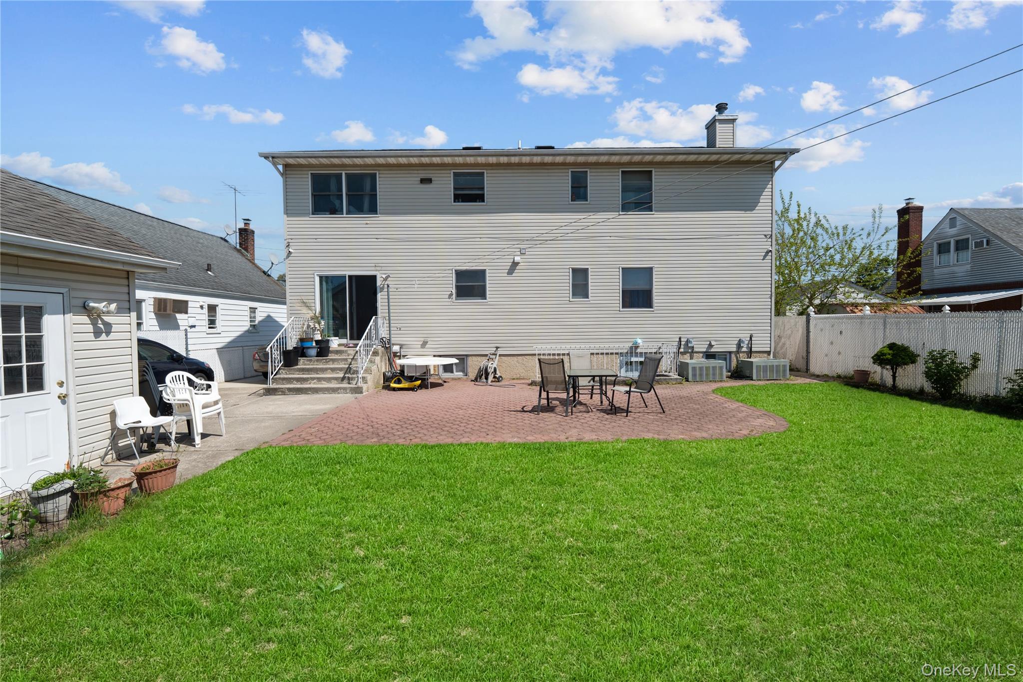 372 Madison Street Franklin Square, NY 11010 - Photo 23 of 26