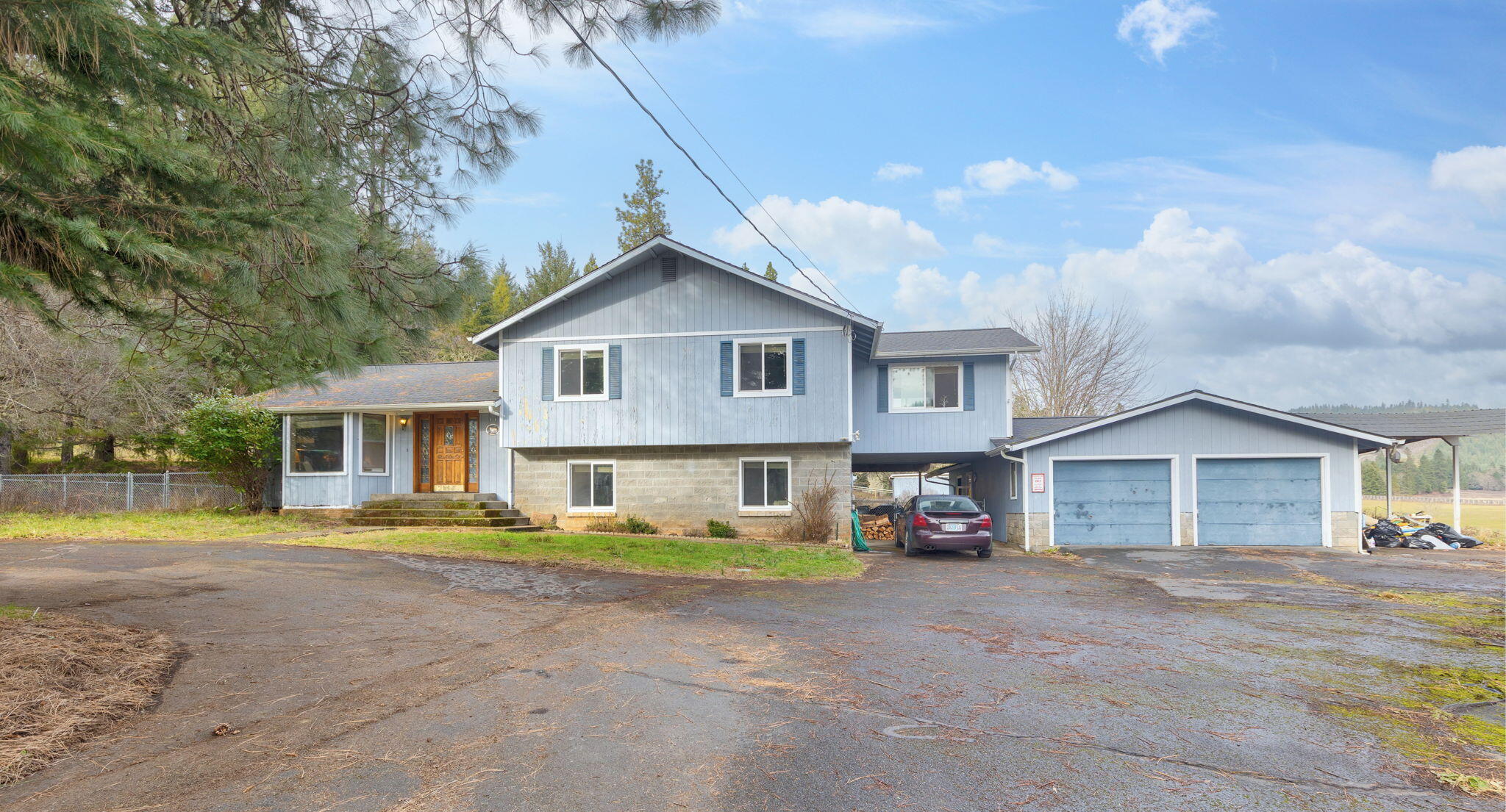 377 Fir Point Lane Glendale, OR 97442 - Photo 11 of 54 22-web-or-mls-377-fir-point-ln