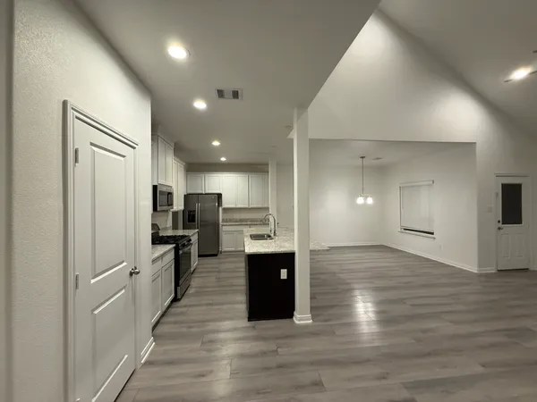 $2,600 | 11707 Eclipse Drive, Willis, TX 77318