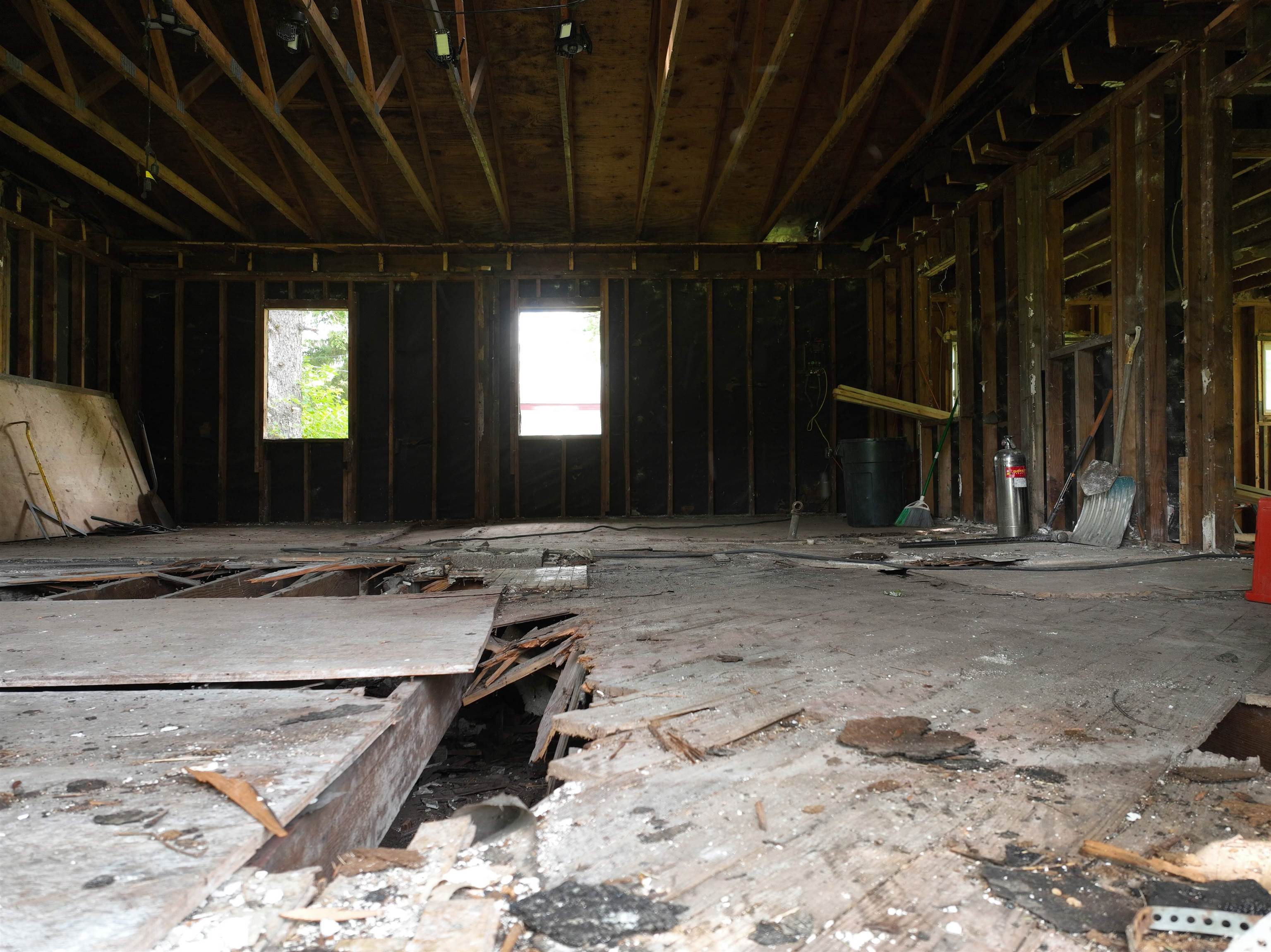 13196 Neff Road Clio, MI 48420 - Photo 24 of 42 50086910-23.JPG