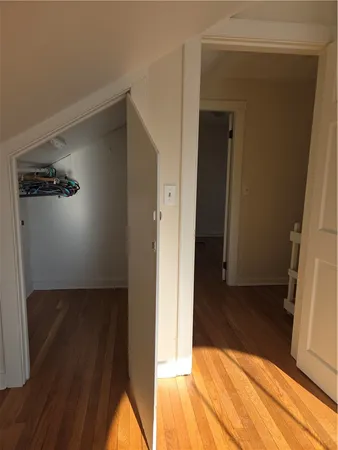 $2,400 | 32 Farewell Street, Unit 4, Newport, RI 02840