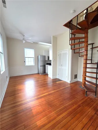 $2,400 | 32 Farewell Street, Unit 4, Newport, RI 02840