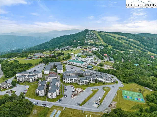 $229,000 | 301 Pinnacle Inn Road, Unit 4212, Beech Mountain, NC 28604