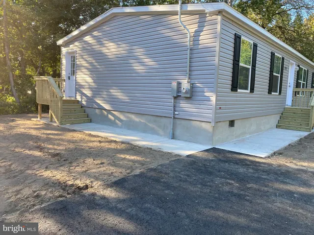 $2,400 | 337 Cherry Road, Millville, NJ 08332