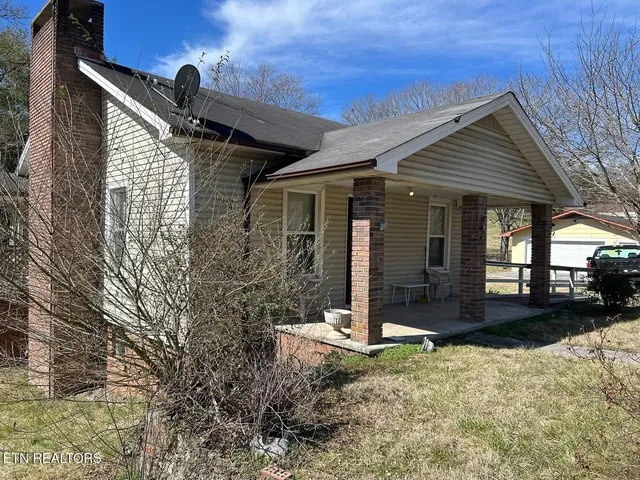 $189,900 | 3528 Highway 61, Luttrell, TN 37779