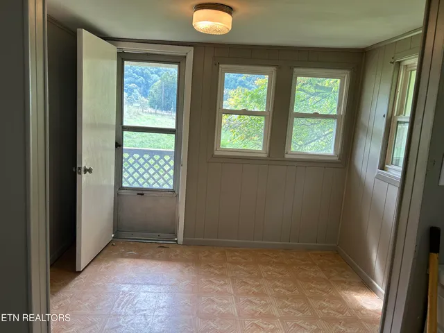 $189,900 | 3528 Highway 61, Luttrell, TN 37779