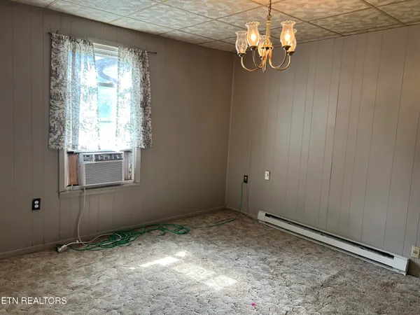 $189,900 | 3528 Highway 61, Luttrell, TN 37779