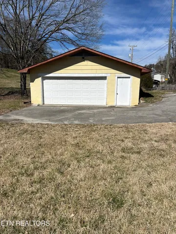 $189,900 | 3528 Highway 61, Luttrell, TN 37779