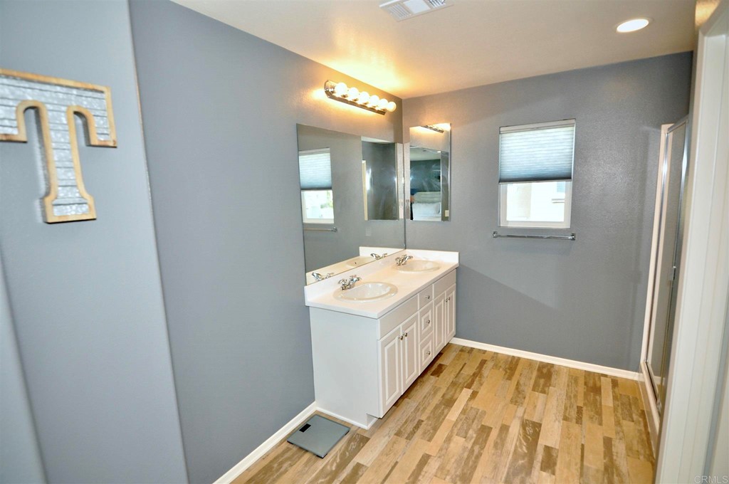 271 Dun Blazer Way Fallbrook, CA 92028 - Photo 15 of 34