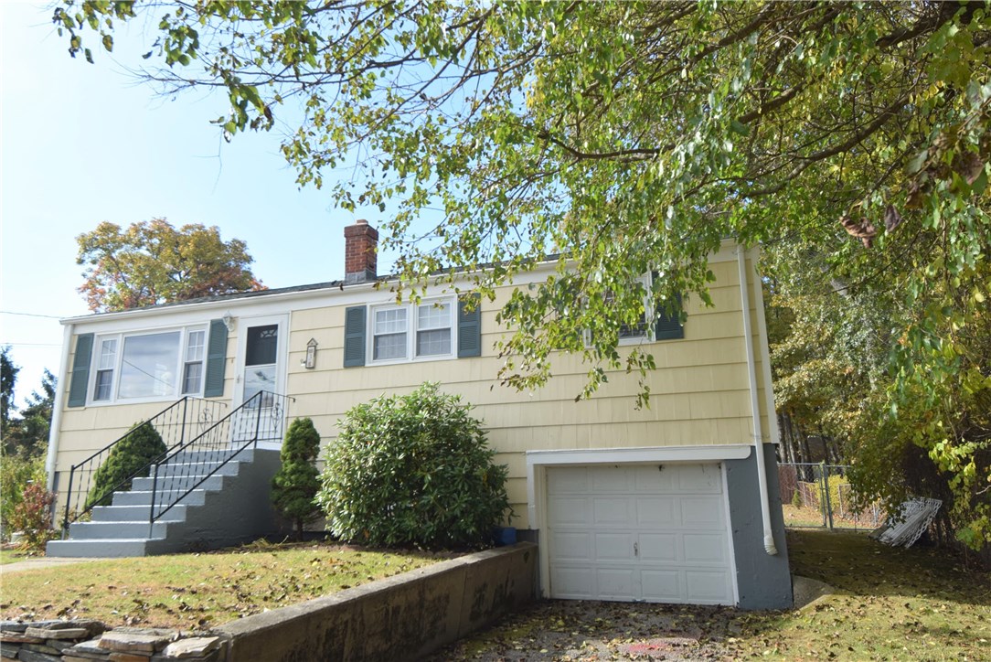 3 Quarry Road Warwick, RI 02889 - Photo 1 of 19 Gallery Image 1