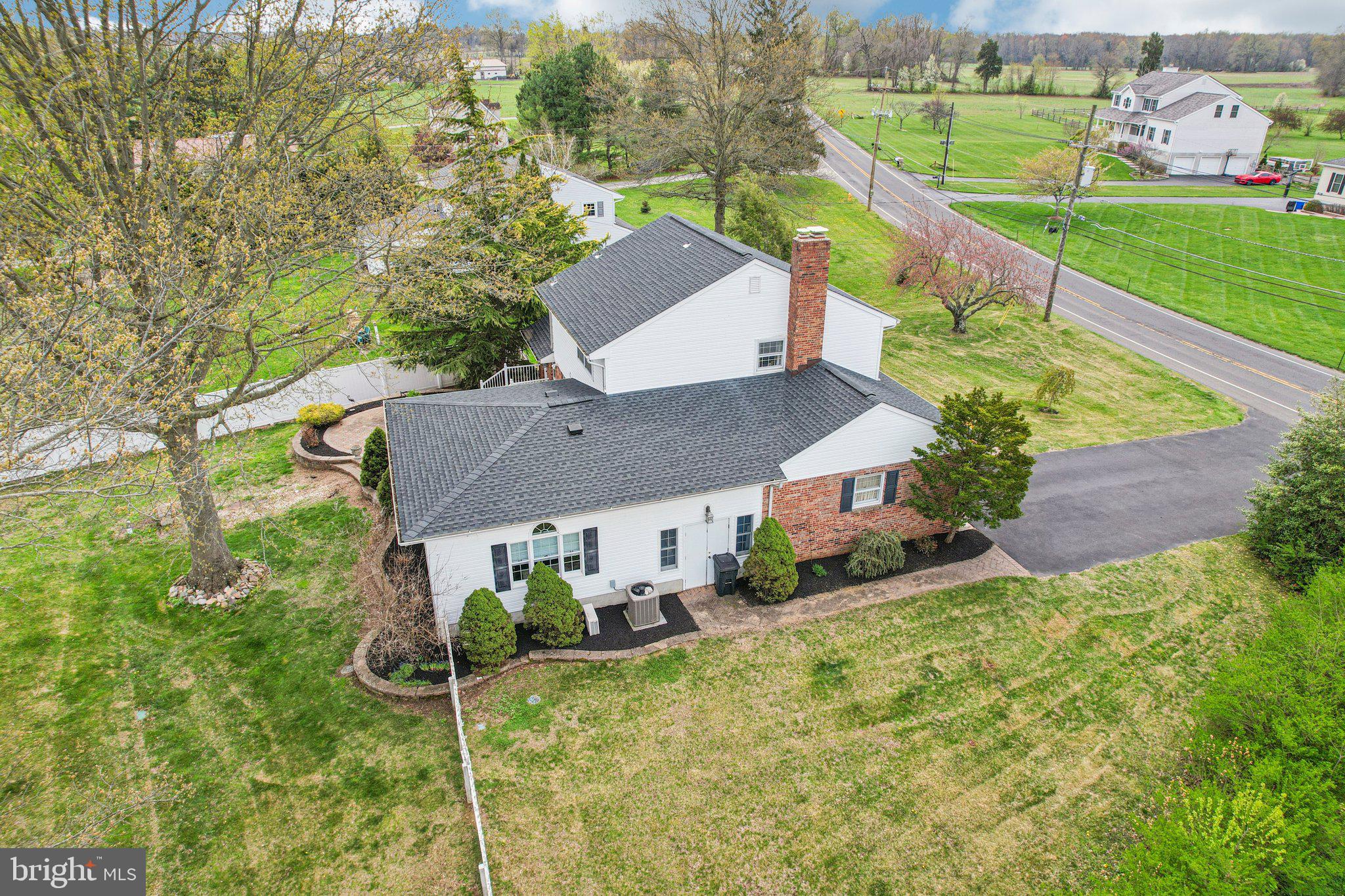 25618 Mt Pleasant Road Columbus, NJ 08022 - Photo 50 of 61 an aerial view of a house