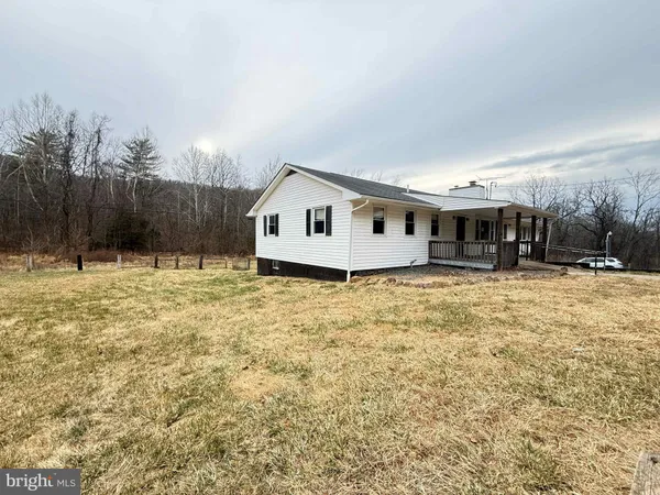 $300,900 | 82 Broad Run Road, Bentonville, VA 22610