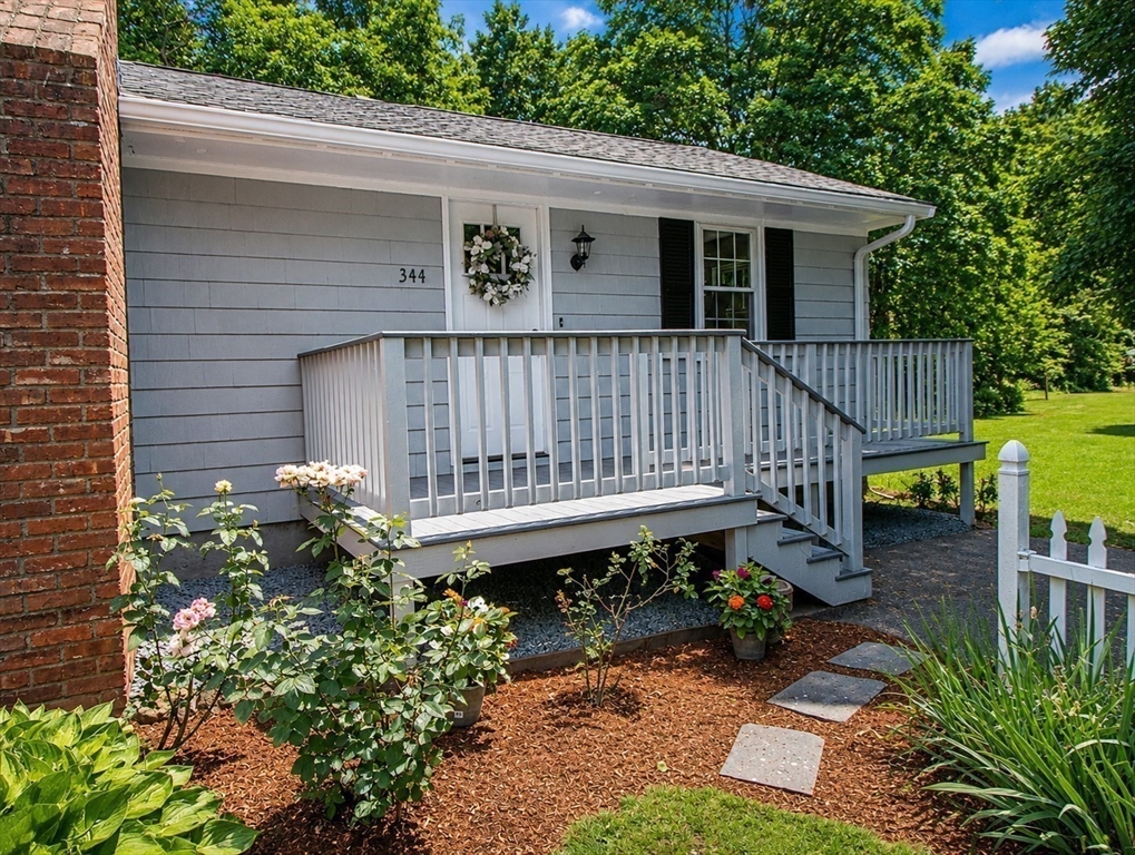 344 Old Post Road North Attleboro, MA 02760 - Photo 4 of 42