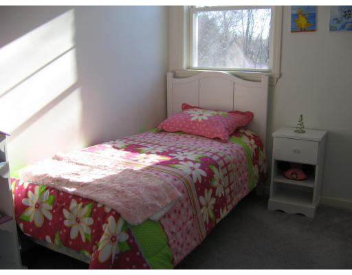 287 Kibbe Road East Longmeadow, MA 01028 - Photo 6 of 11 Gallery Image 6