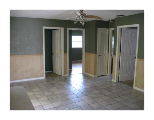 22203 Aquila Street Boca Raton, FL 33428 - Photo 5 of 8 Additional Photo