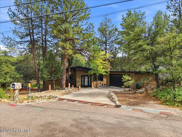 $700,000 | 669 South Rancho Vista Drive, Prescott, AZ 86303