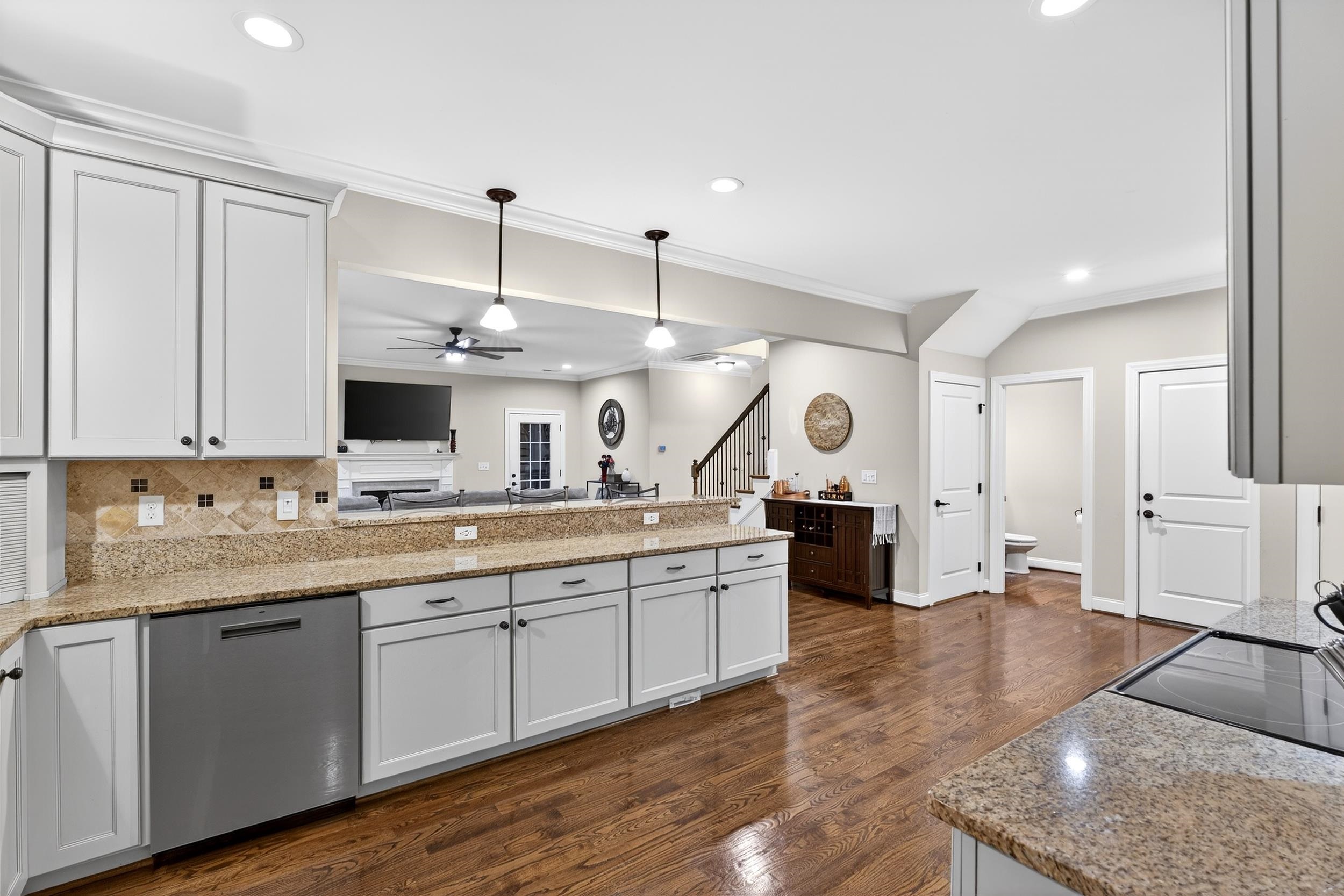 6 Setting Sun Lane Travelers Rest, SC 29690 - Photo 8 of 40 Kitchen
