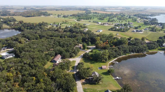 $729,900 | 27322 Oak Point Road, Elbow Lake, MN 56531