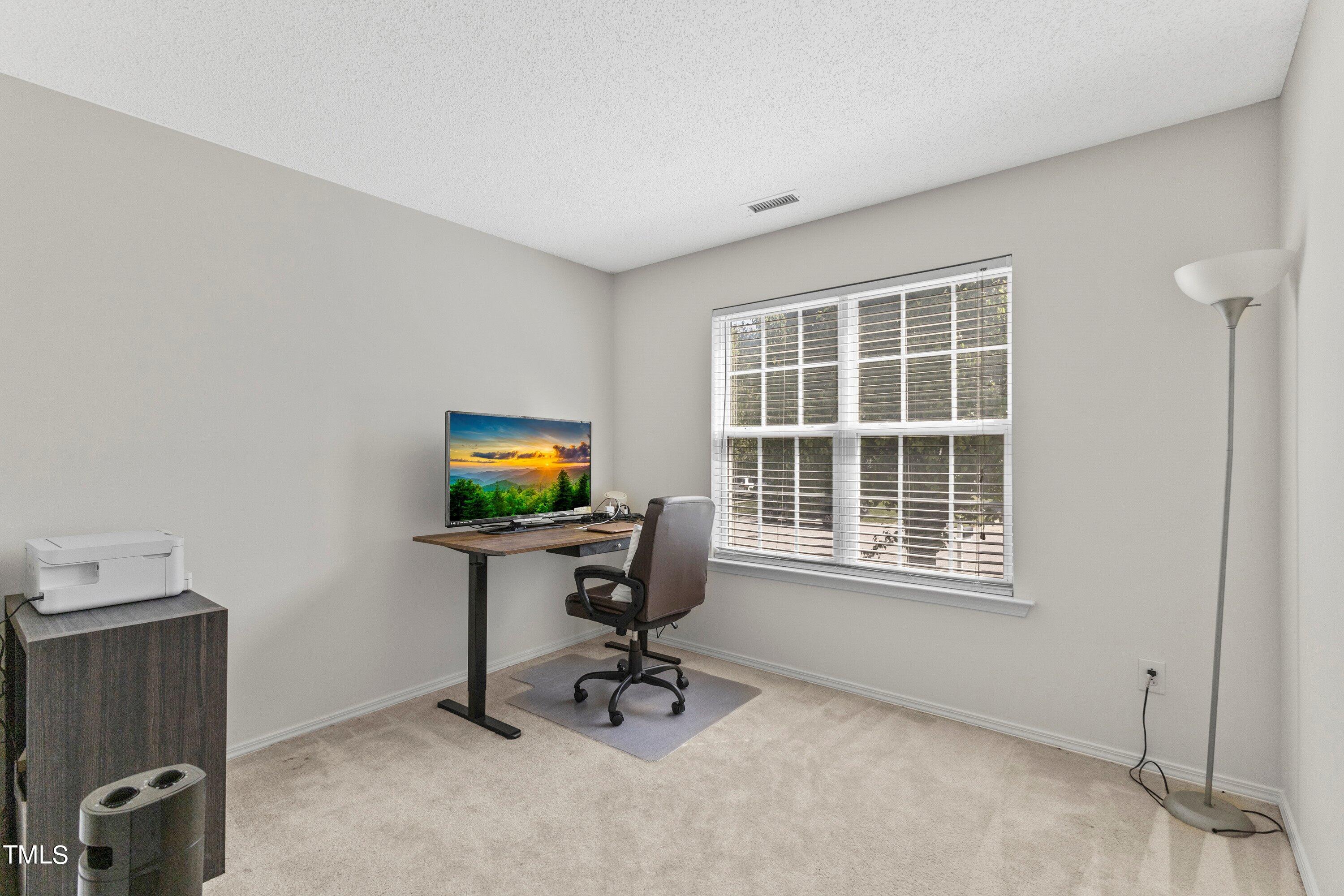 4427 River Edge Drive Raleigh, NC 27604 - Photo 18 of 31 27-202404084427 River Edge Dr_0027