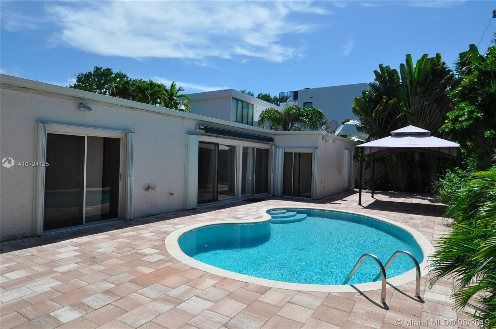 145 Buttonwood Drive Key Biscayne, FL 33149 - Photo 2 of 13