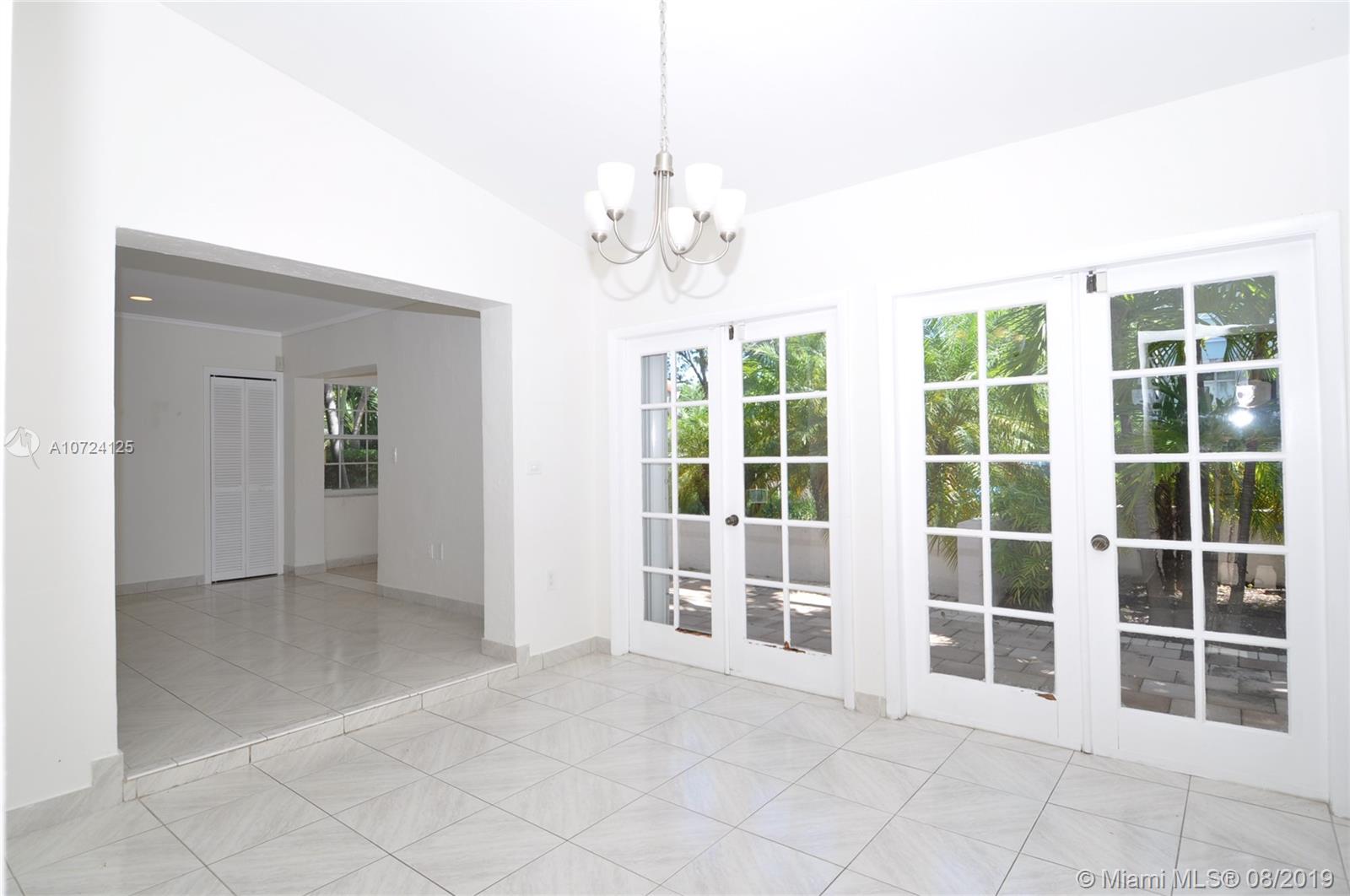145 Buttonwood Drive Key Biscayne, FL 33149 - Photo 10 of 13