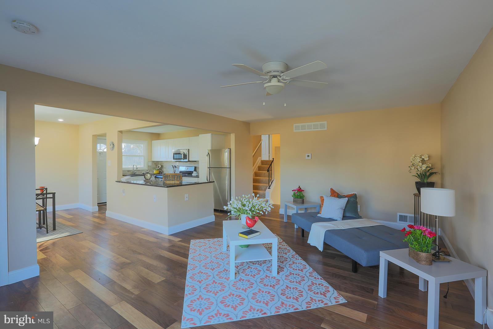 9011 Hamor Road Randallstown, MD 21133 - Photo 3 of 21 Living Room