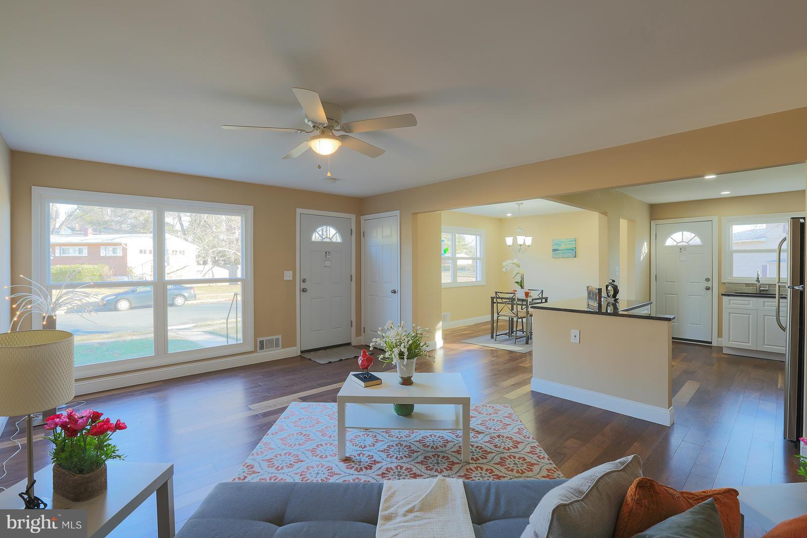 9011 Hamor Road Randallstown, MD 21133 - Photo 5 of 21 Living Room