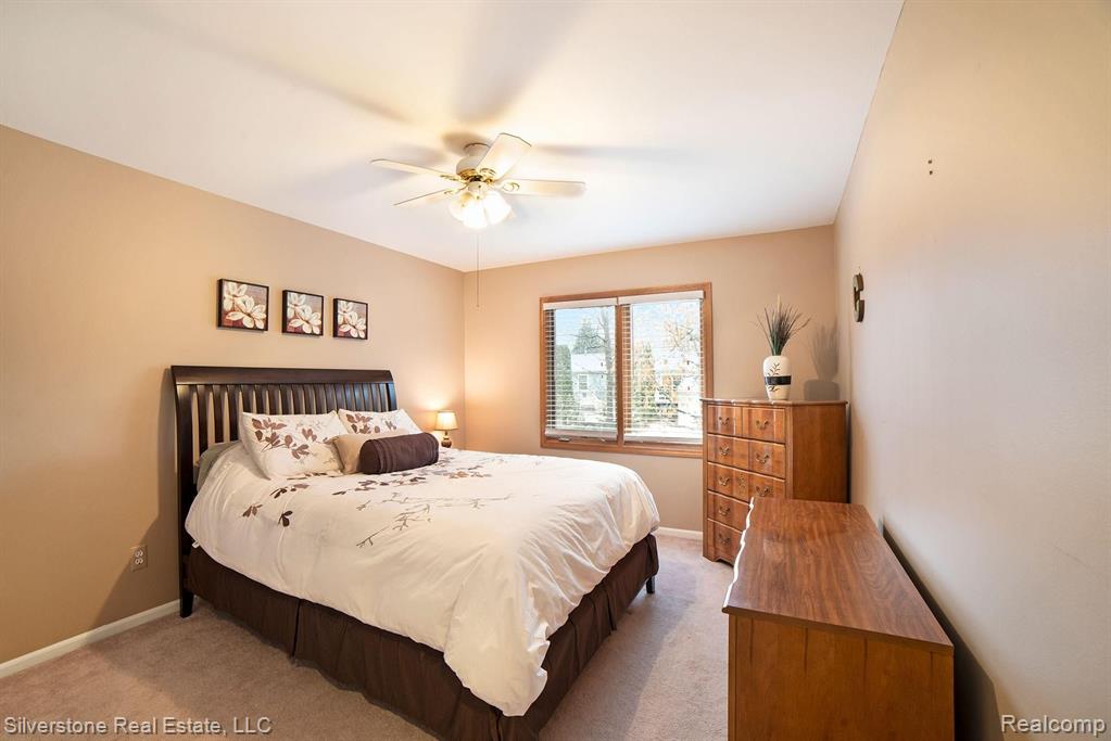 798 Grovecrest Rochester Hills, MI 48307 - Photo 41 of 49