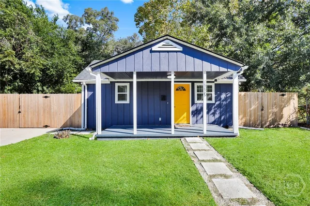 $255,000 | 1220 East 69th Street, Savannah, GA 31404
