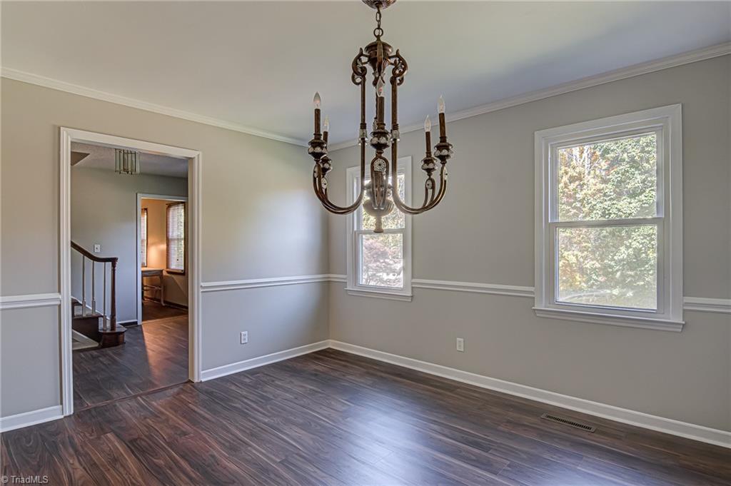 5800 Oakside Road Winston-Salem, NC 27104 - Photo 12 of 33 Gallery Image 12