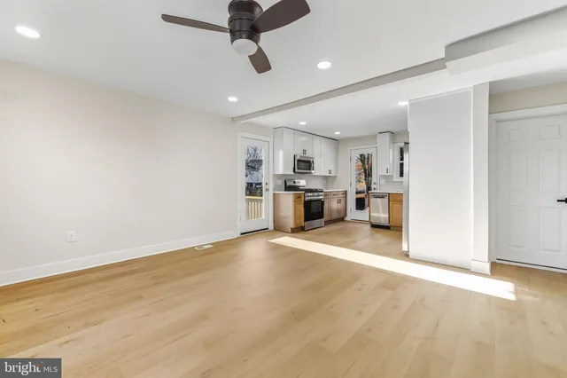 a view of a electric appliances and chandelier fan