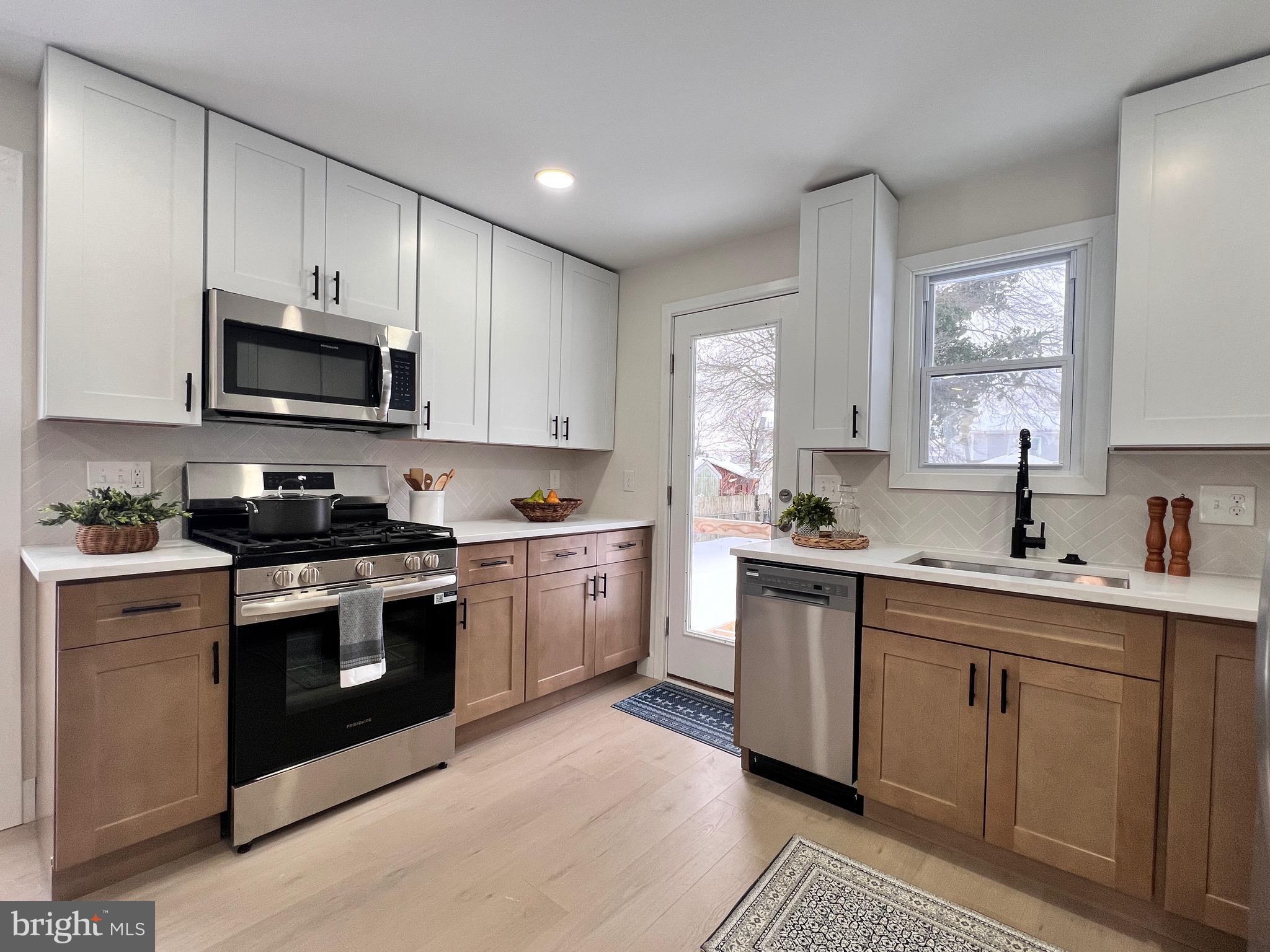 12 Cloverdale Road Blackwood, NJ 08012 - Photo 5 of 23