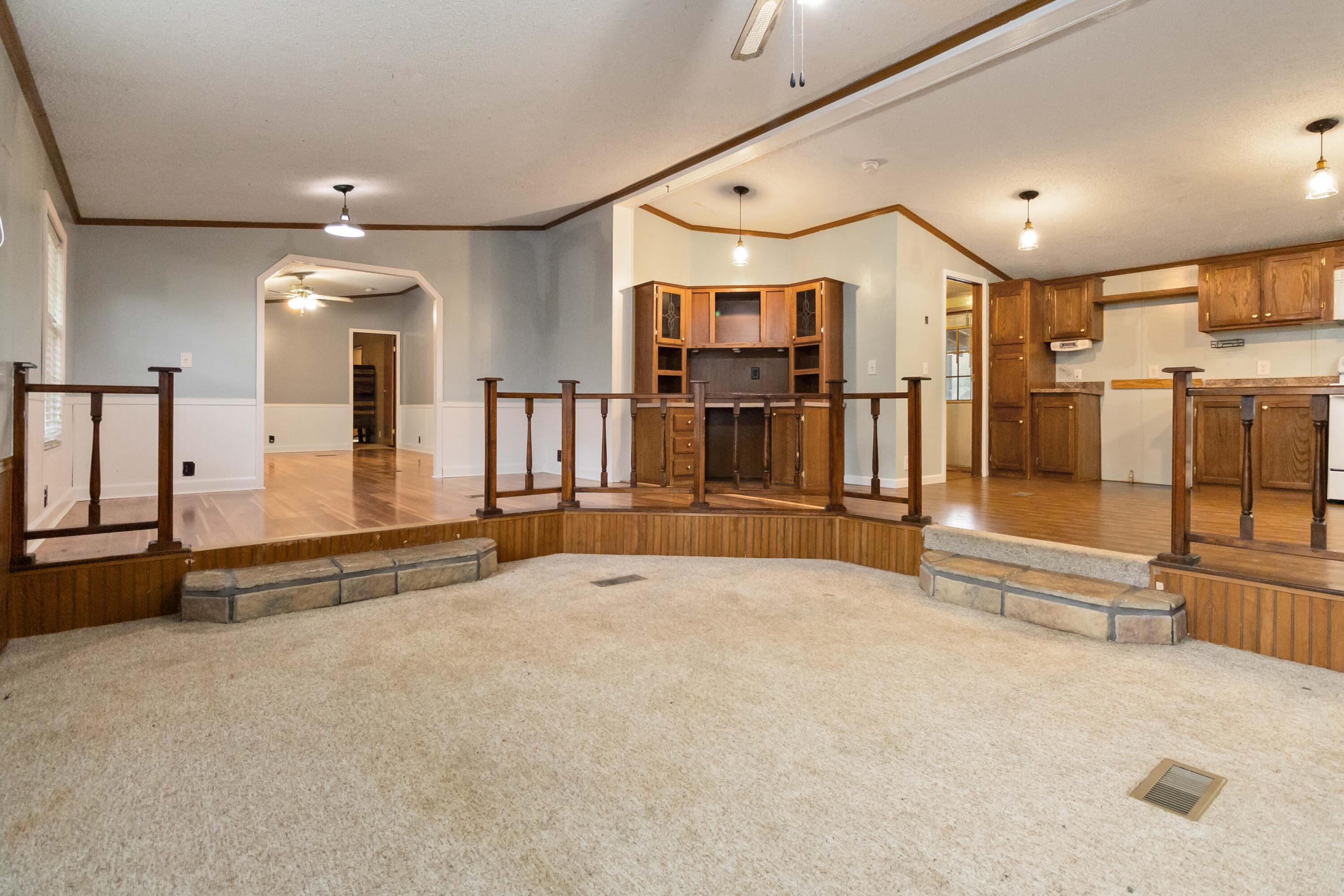 959 Sallys Branch Road East London, KY 40741 - Photo 11 of 44 010