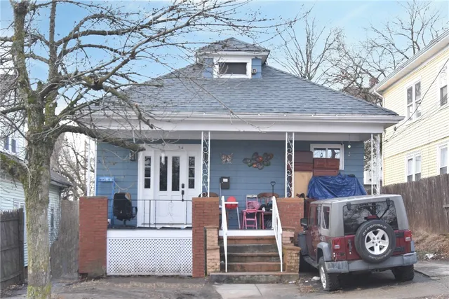 $360,000 | 28 Cambridge Street, Providence, RI 02908