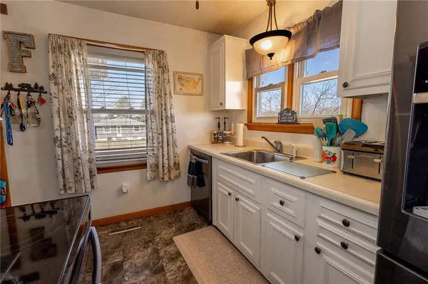 $244,900 | 506 Grove City Road, Slippery Rock, PA 16057