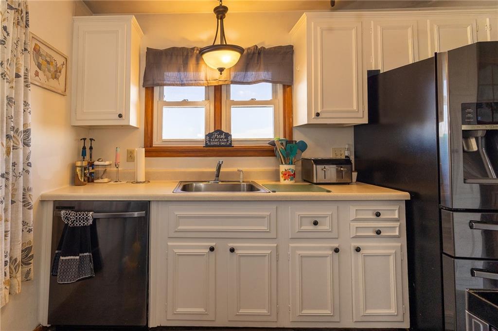 506 Grove City Road Slippery Rock, PA 16057 - Photo 10 of 33