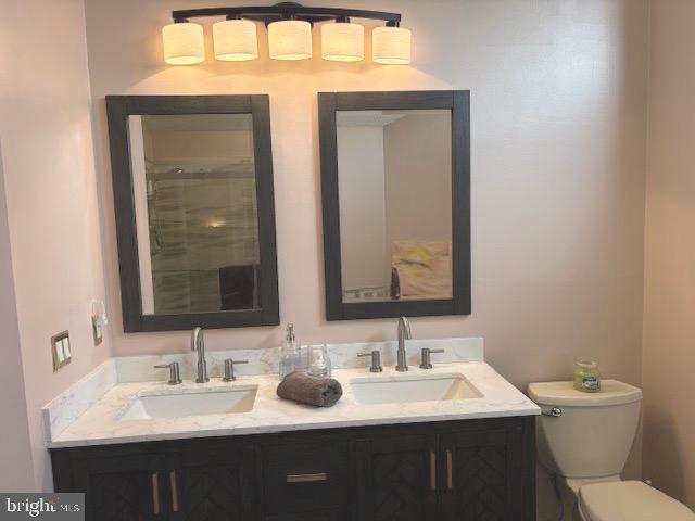 28 Trapper Road Sewell, NJ 08080 - Photo 37 of 59 Primary double vanity