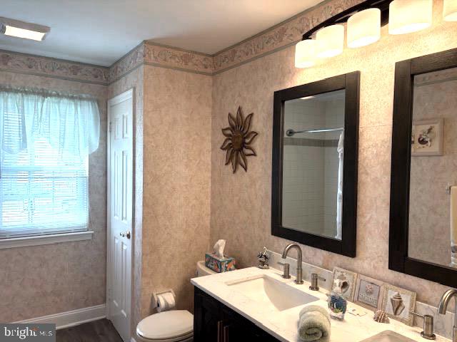 28 Trapper Road Sewell, NJ 08080 - Photo 46 of 59 2nd floor full bathroom double vanity