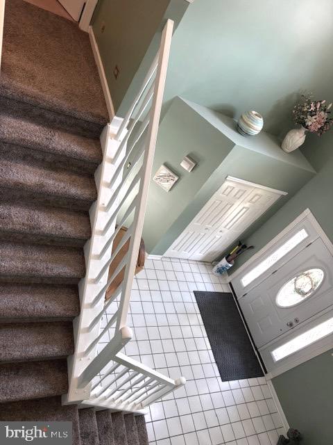 28 Trapper Road Sewell, NJ 08080 - Photo 9 of 59 Stairway