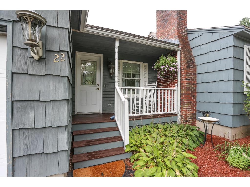 22 Bannister Road Salem, NH 03079 - Photo 2 of 27 Gallery Image 2