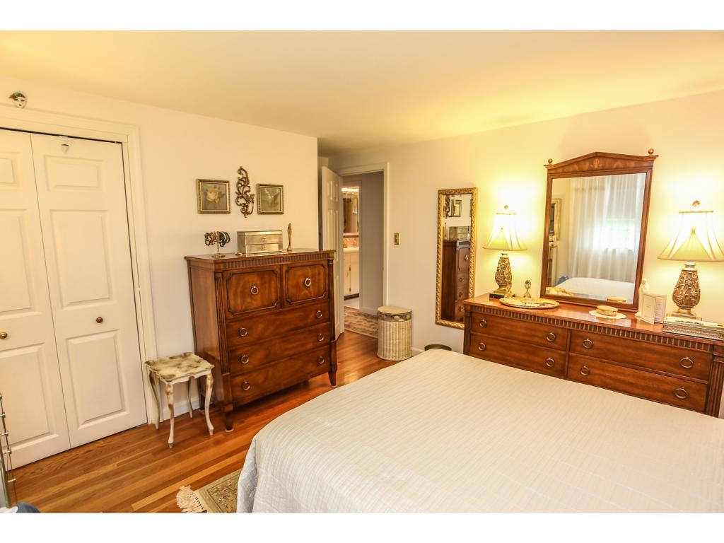 22 Bannister Road Salem, NH 03079 - Photo 19 of 27 Gallery Image 19