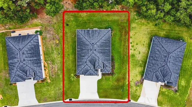 a view of a bird bath