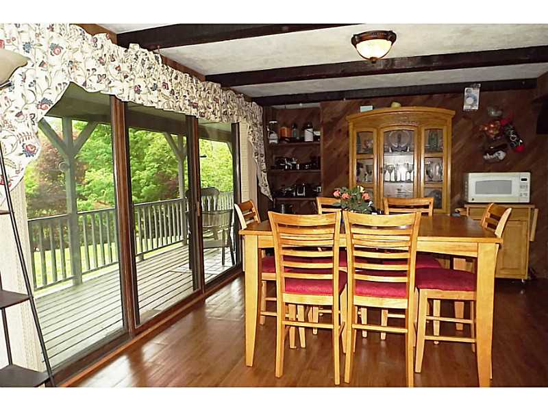 1576 Eagleville Road Tiverton, RI 02878 - Photo 5 of 25 Dining Area.