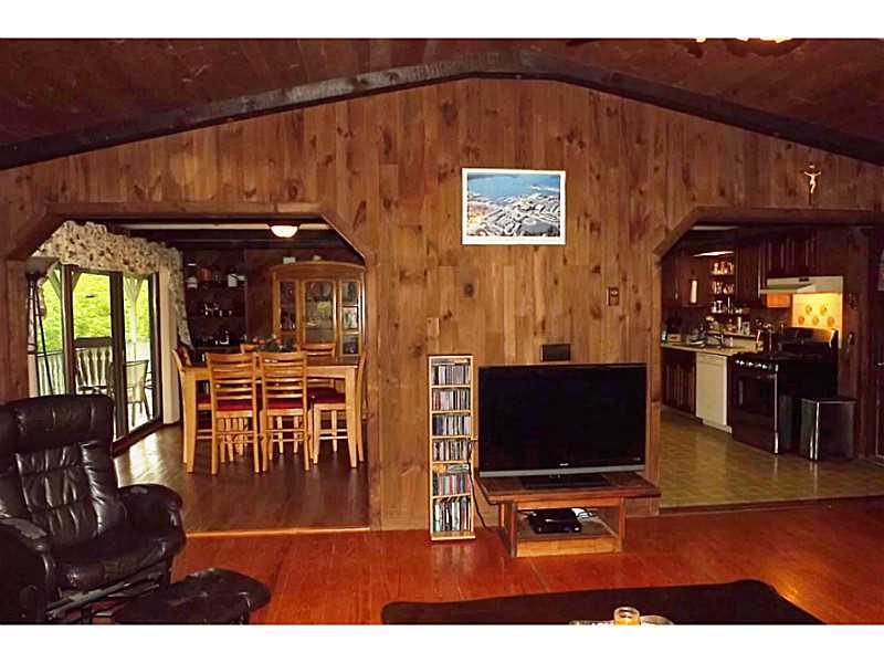 1576 Eagleville Road Tiverton, RI 02878 - Photo 8 of 25 Living Room.